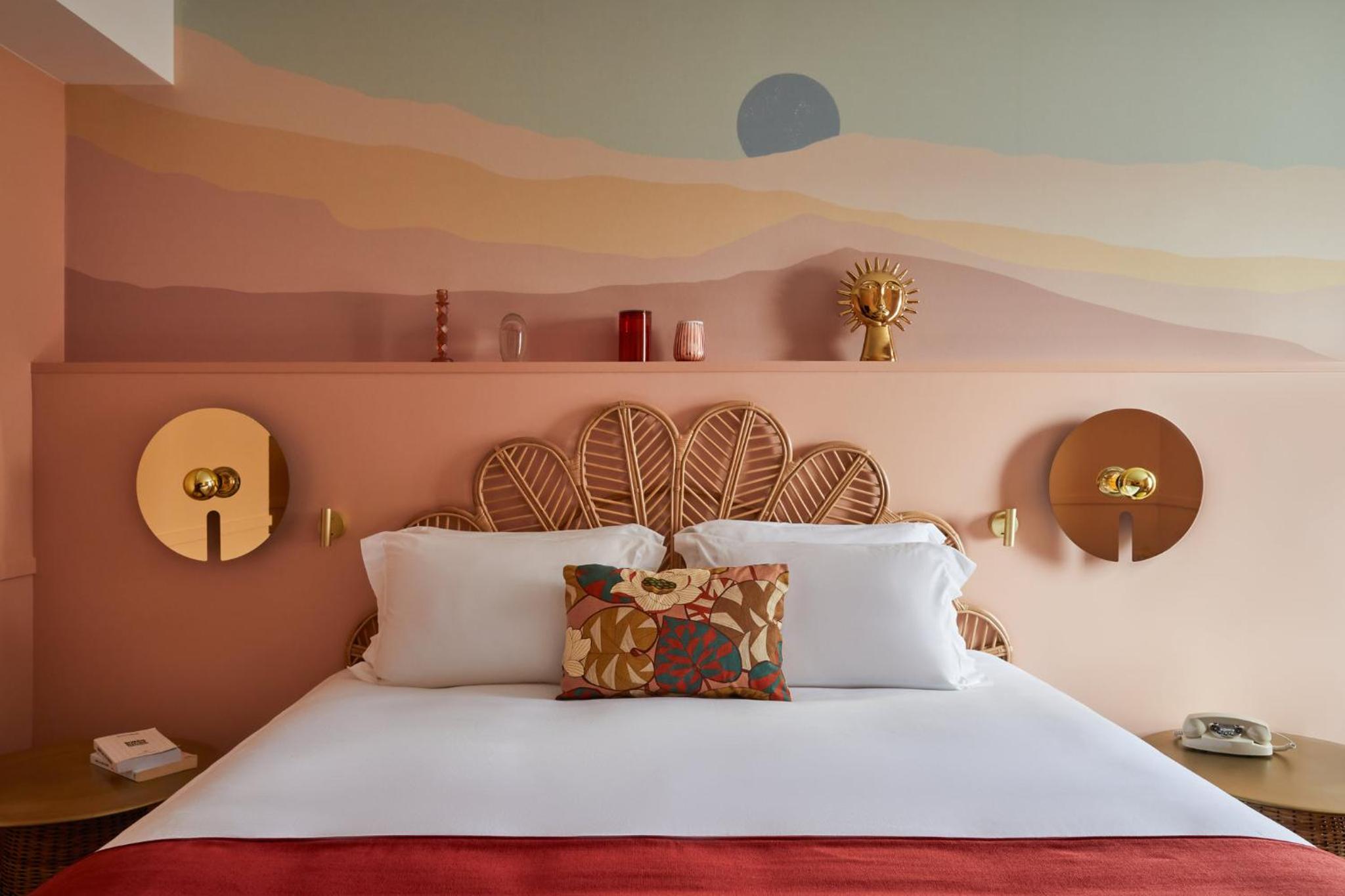 Hotel Indigo BORDEAUX CENTRE CHARTRONS by IHG